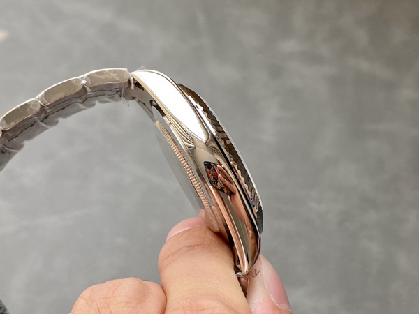 激安ロレックス内部構造